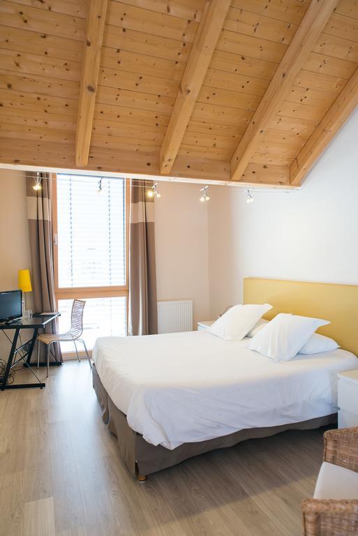 Ame De La Terre Bed & Breakfast Ruffey-lès-Échirey Bagian luar foto