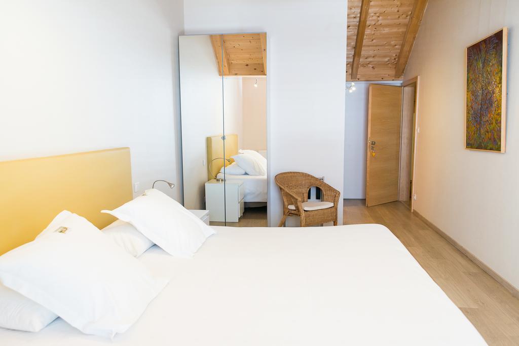 Ame De La Terre Bed & Breakfast Ruffey-lès-Échirey Bagian luar foto