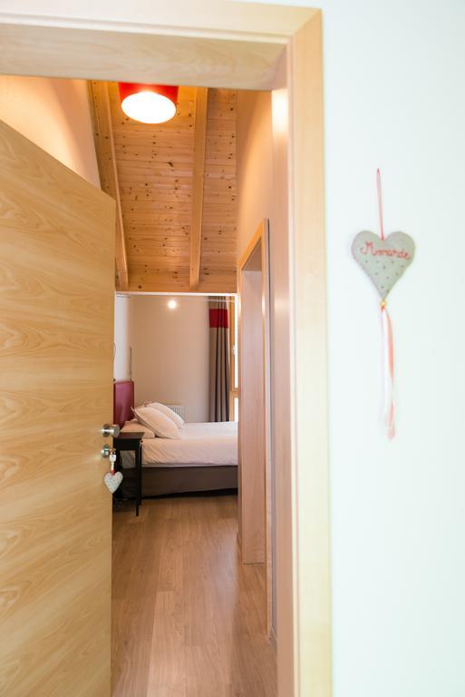 Ame De La Terre Bed & Breakfast Ruffey-lès-Échirey Ruang foto